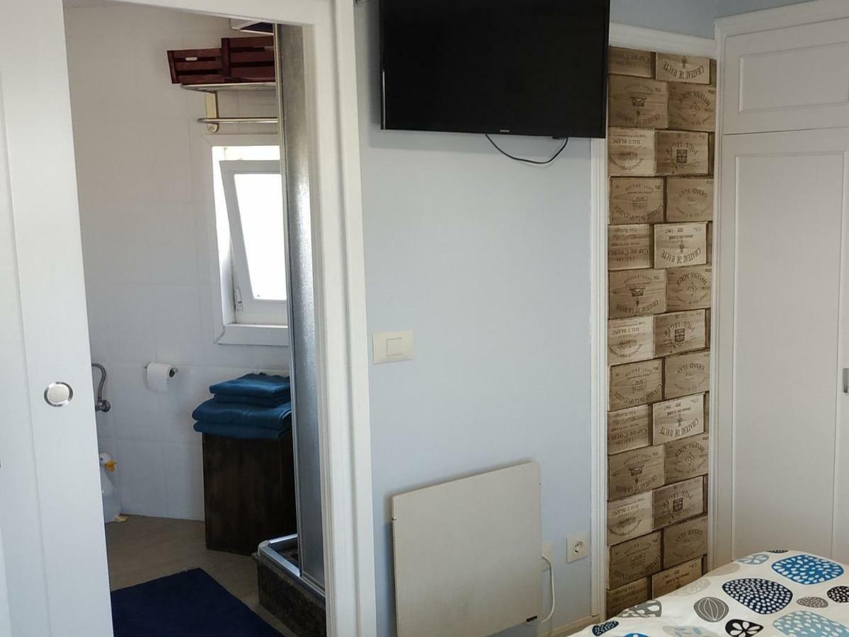 A Caramina Apartment กามาริญาส ภายนอก รูปภาพ